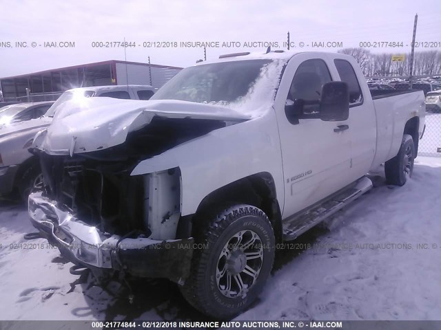 1GCHK59K79E121459 - 2009 CHEVROLET SILVERADO K2500 HEAVY DUTY LT WHITE photo 2