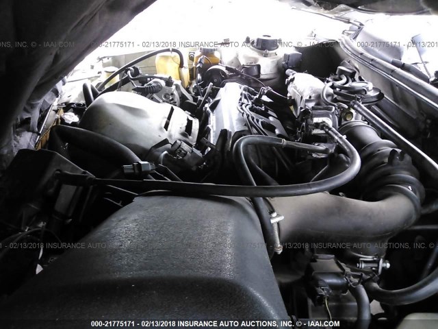 4T1BG22K9VU037056 - 1997 TOYOTA CAMRY CE/LE/XLE 白色 照片 10