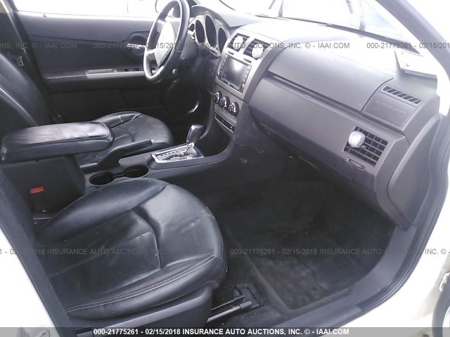 1B3CC5FB6AN205967 - 2010 DODGE AVENGER R/T WHITE photo 5