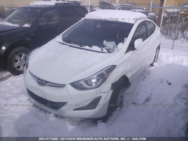 5NPDH4AE3GH750422 - 2016 HYUNDAI ELANTRA SE/SPORT/LIMITED WHITE photo 6