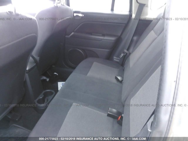 1C4NJDEB6CD588679 - 2012 JEEP COMPASS LATITUDE Boz foto 8