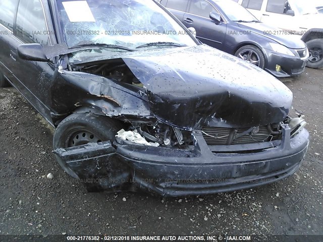 4T1BG22K31U041128 - 2001 TOYOTA CAMRY CE/LE/XLE BLACK photo 6