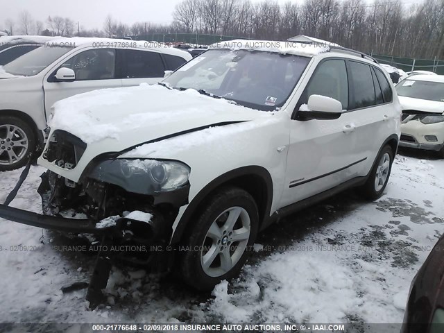 5UXFF03589LJ96747 - 2009 BMW X5 XDRIVE35D Blanc photo 2