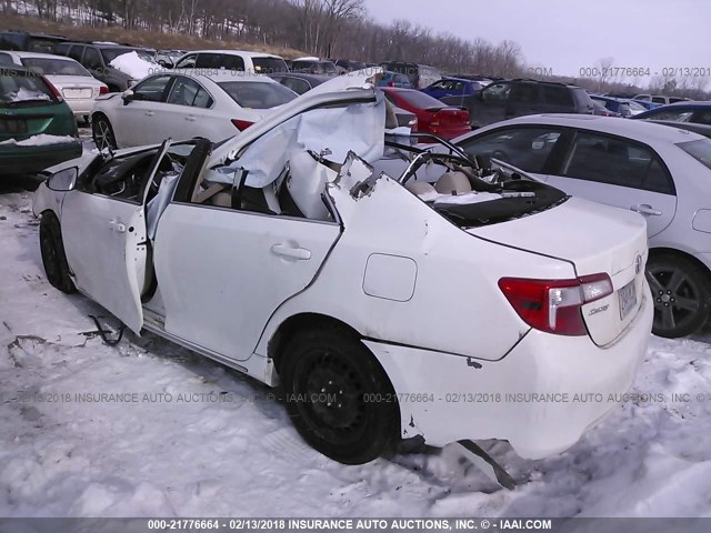 4T1BD1FK2DU085512 - 2013 TOYOTA CAMRY HYBRID/LE/XLE 白色 照片 3