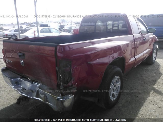 1D7HE42K75S176751 - 2005 DODGE DAKOTA SLT RED photo 4