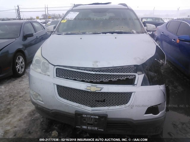 1GNEV33D99S121660 - 2009 CHEVROLET TRAVERSE LTZ SILVER photo 6