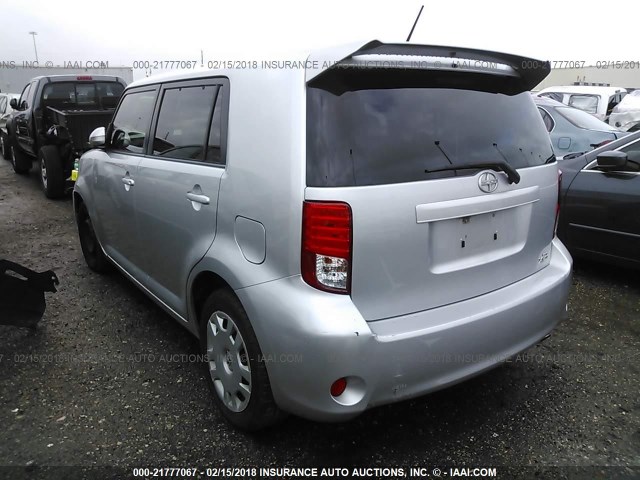 JTLZE4FE2C1141917 - 2012 TOYOTA SCION XB SILVER photo 3