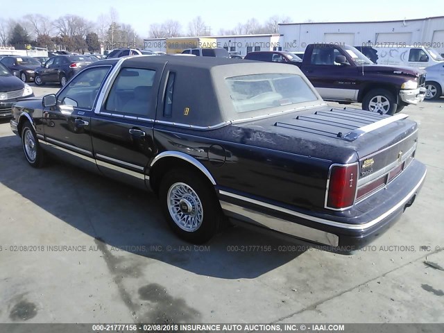 1LNLM81W1TY618013 - 1996 LINCOLN TOWN CAR EXECUTIVE PURPLE photo 3