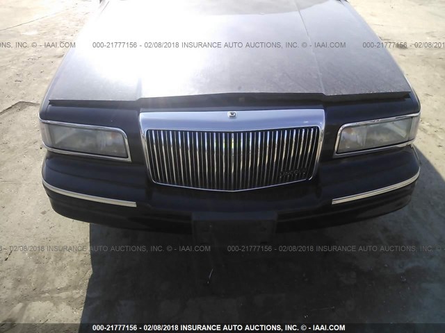 1LNLM81W1TY618013 - 1996 LINCOLN TOWN CAR EXECUTIVE PURPLE photo 6