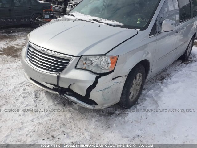 2A4RR5DG0BR605592 - 2011 CHRYSLER TOWN & COUNTRY TOURING SILVER photo 6