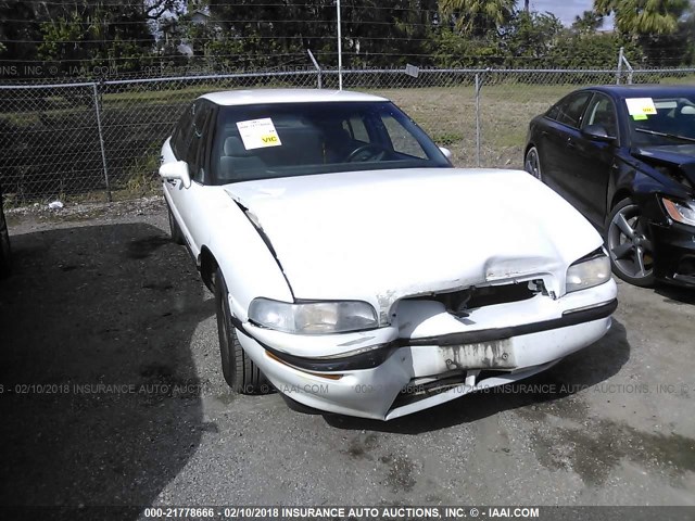 1G4HP52K0WH450683 - 1998 BUICK LESABRE CUSTOM WHITE photo 6