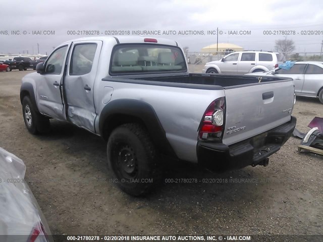 3TMJU4GN2AM098223 - 2010 TOYOTA TACOMA DOUBLE CAB PRERUNNER SILVER photo 3