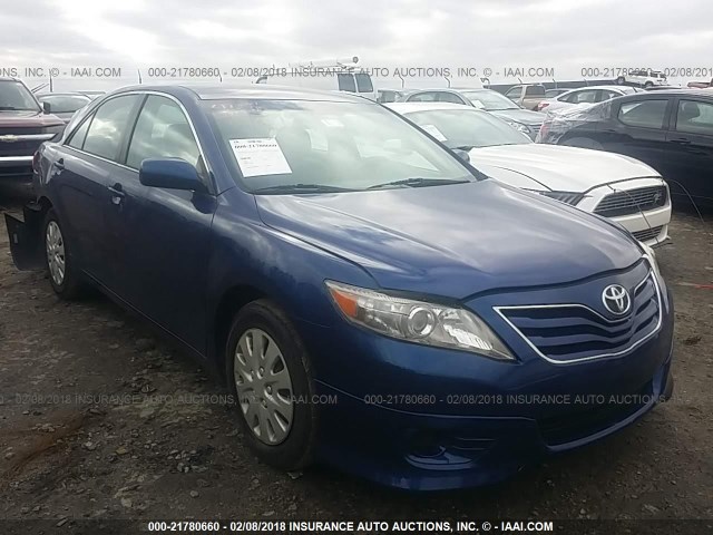 4T1BF3EK5BU729976 - 2011 TOYOTA CAMRY SE/LE/XLE BLUE photo 1