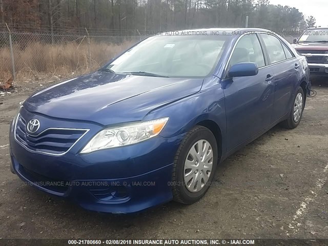 4T1BF3EK5BU729976 - 2011 TOYOTA CAMRY SE/LE/XLE BLUE photo 2