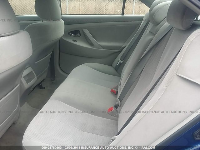 4T1BF3EK5BU729976 - 2011 TOYOTA CAMRY SE/LE/XLE BLUE photo 8