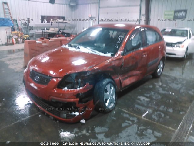 KNADE163176257280 - 2007 KIA RIO 5 SX ORANGE photo 2