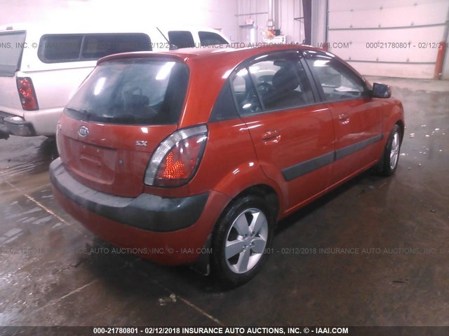 KNADE163176257280 - 2007 KIA RIO 5 SX ORANGE photo 4