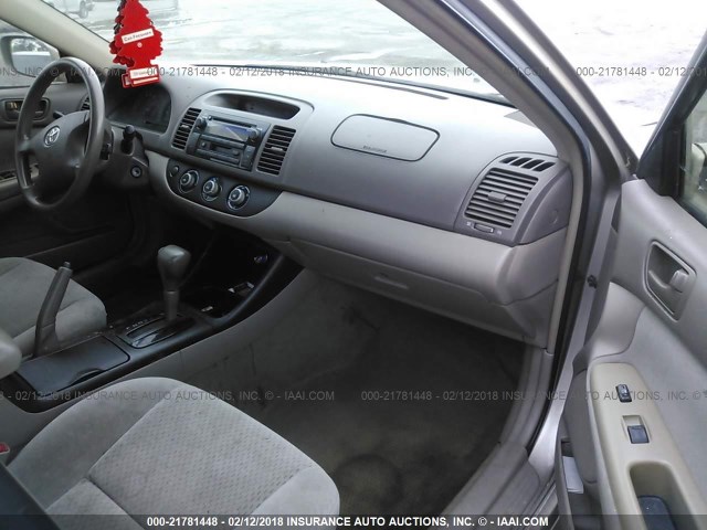4T1BE32K73U701427 - 2003 TOYOTA CAMRY LE/XLE/SE ოქროსფერი ფოტო 5