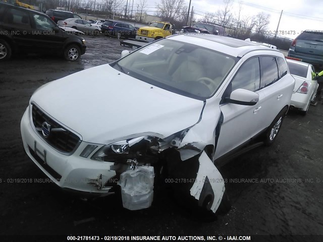 YV4992DZXA2108419 - 2010 VOLVO XC60 T6 WHITE photo 2