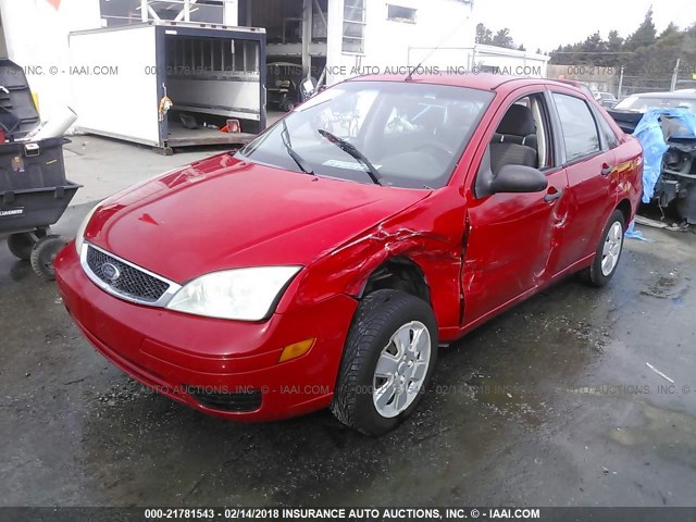 1FAFP34N47W222325 - 2007 FORD FOCUS ZX4/S/SE/SES RED photo 2