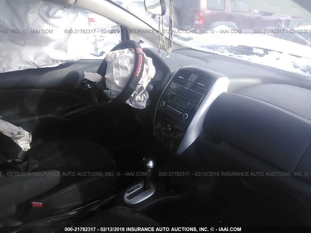 3N1CE2CP1FL439998 - 2015 NISSAN VERSA NOTE S/S PLUS/SV/SL/SR SILVER photo 5