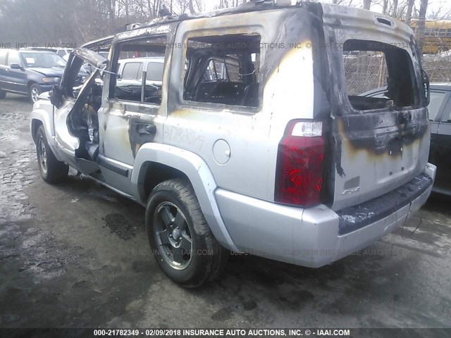 1J8HG48KX6C209287 - 2006 JEEP COMMANDER SILVER photo 3