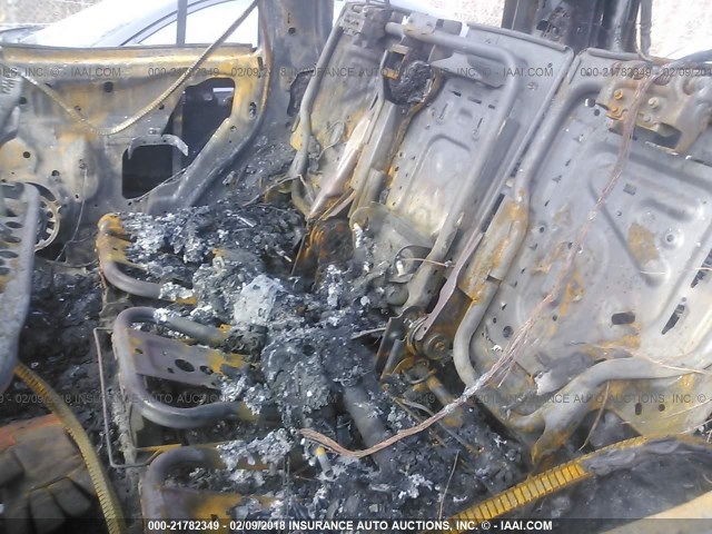 1J8HG48KX6C209287 - 2006 JEEP COMMANDER SILVER photo 8