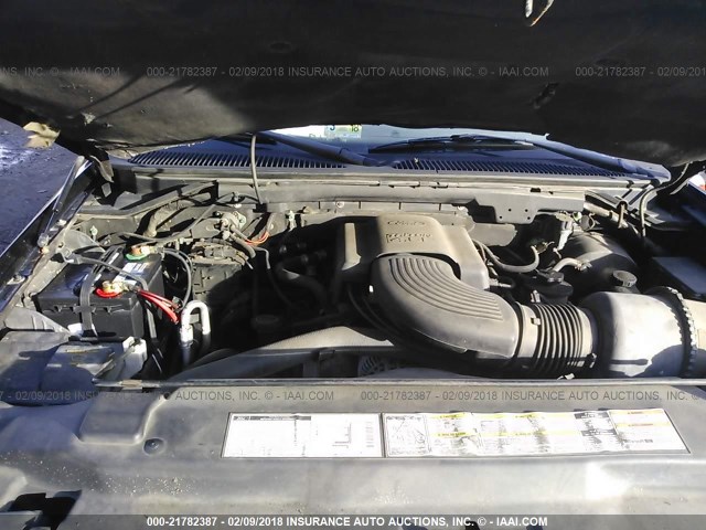 1FMRU1667YLC26278 - 2000 FORD EXPEDITION XLT შავი ფოტო 10