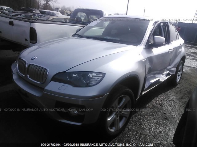 5UXFG8C51BLZ95108 - 2011 BMW X6 XDRIVE50I SILVER photo 2