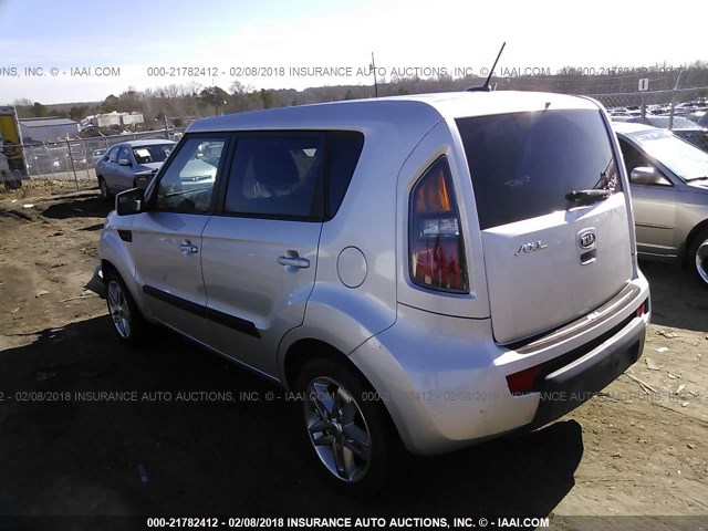 KNDJT2A28B7704903 - 2011 KIA SOUL +/!/SPORT SILVER photo 3