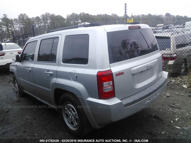 1J4NT2GB5AD558317 - 2010 JEEP PATRIOT SPORT SILVER photo 3