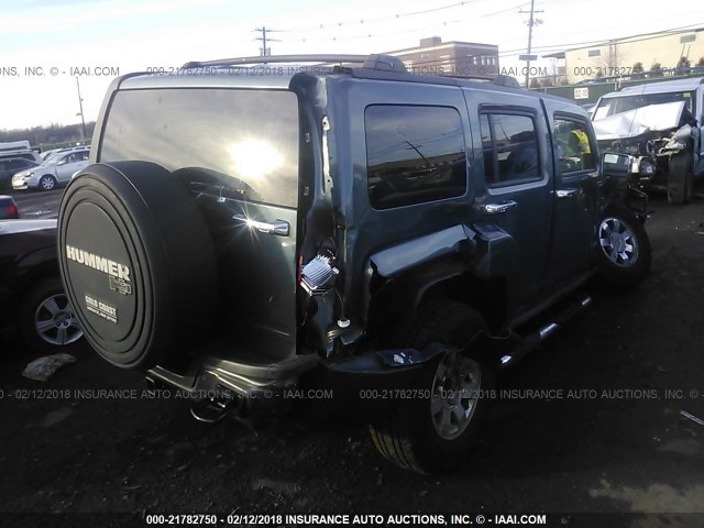 5GTDN13E478117214 - 2007 HUMMER H3 GRAY photo 4