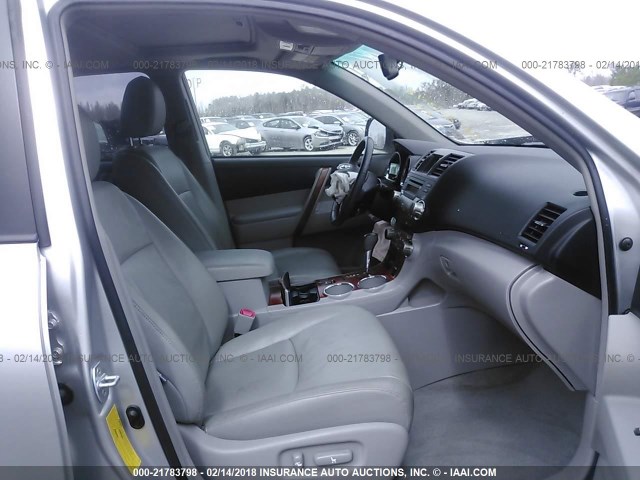 JTEDS42A082056346 - 2008 TOYOTA HIGHLANDER LIMITED SILVER photo 5