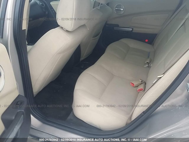 2G2WP552161308812 - 2006 PONTIAC GRAND PRIX GOLD photo 8