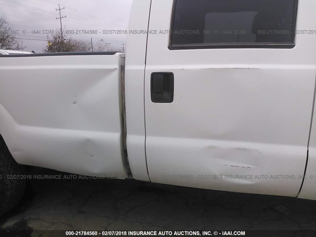 1FT8W3BTXDEB12646 - 2013 FORD F350 SUPER DUTY WHITE photo 6