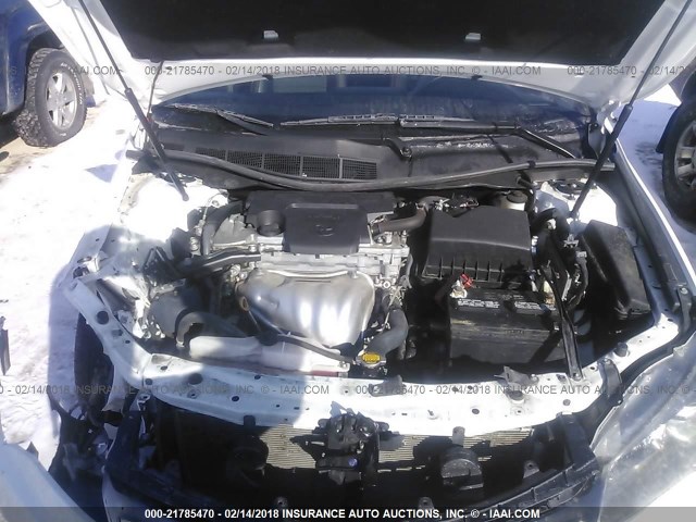 4T1BF1FK4FU893468 - 2015 TOYOTA CAMRY LE/XLE/SE/XSE Weiß Foto 10