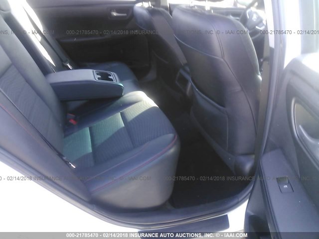 4T1BF1FK4FU893468 - 2015 TOYOTA CAMRY LE/XLE/SE/XSE Weiß Foto 8