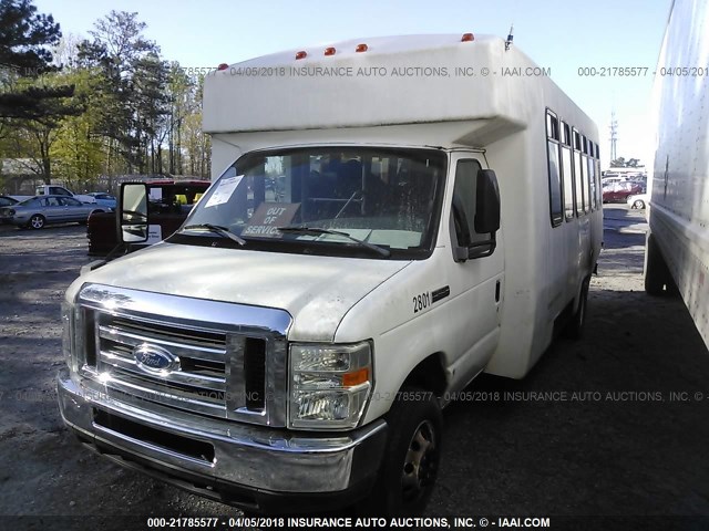 1FD4E45S38DA22630 - 2008 FORD E450 WHITE photo 2