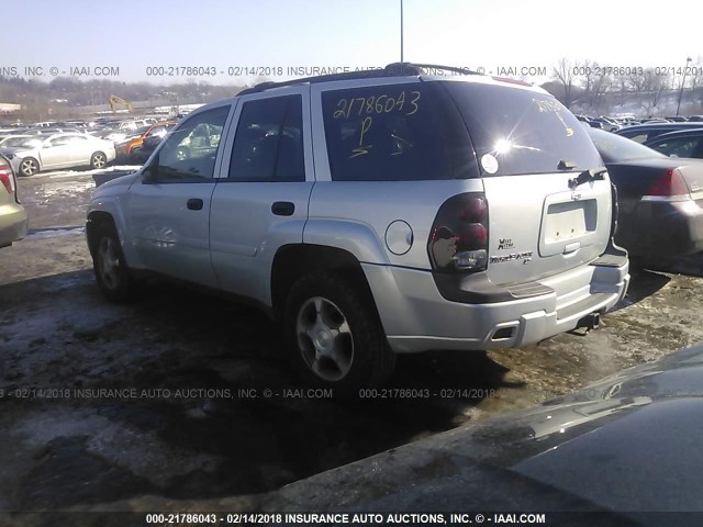 1GNDT13S372183508 - 2007 CHEVROLET TRAILBLAZER LS/LT SILVER photo 3