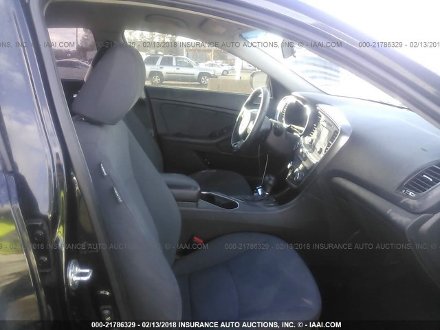 KNAGM4AD8E5063107 - 2014 KIA OPTIMA HYBRID BLACK photo 5