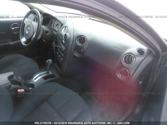2G2WP552X81141708 - 2008 PONTIAC GRAND PRIX BLACK photo 5