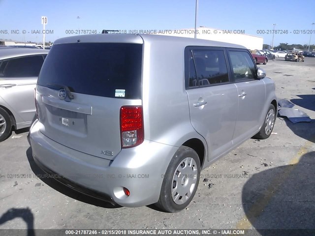 JTLZE4FE5FJ068692 - 2015 TOYOTA SCION XB ვერცხლისფერი ფოტო 4