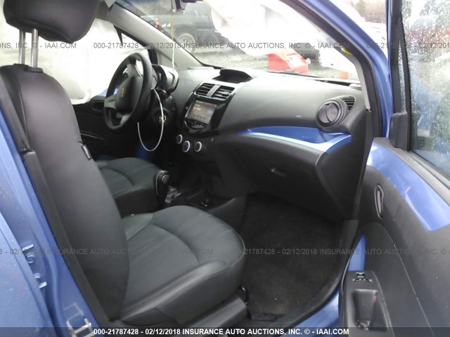 KL8CD6S94FC717369 - 2015 CHEVROLET SPARK 1LT BLUE photo 5