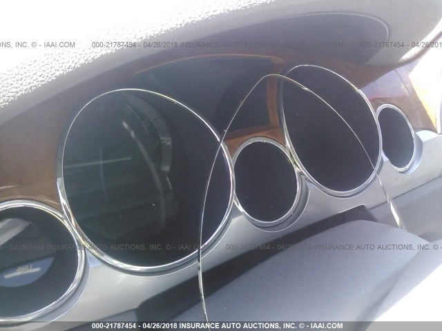 5GAEV23708J107312 - 2008 BUICK ENCLAVE CXL 白色 照片 7