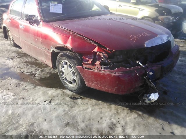 1LNFM82WXWY657523 - 1998 LINCOLN TOWN CAR SIGNATURE RED photo 6