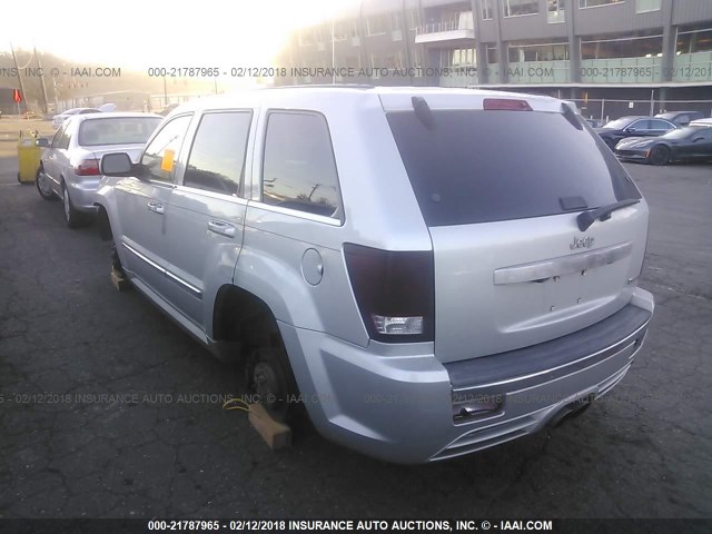 1J8HR78367C560154 - 2007 JEEP GRAND CHEROKEE SRT-8 SILVER photo 3