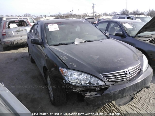 4T1BE30K45U088186 - 2005 TOYOTA CAMRY LE/XLE/SE შავი ფოტო 1