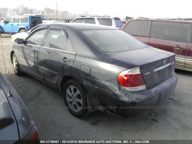4T1BE30K45U088186 - 2005 TOYOTA CAMRY LE/XLE/SE შავი ფოტო 3