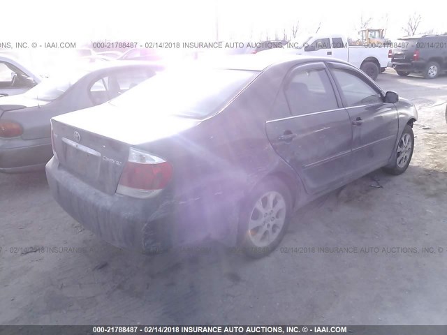 4T1BE30K45U088186 - 2005 TOYOTA CAMRY LE/XLE/SE შავი ფოტო 4