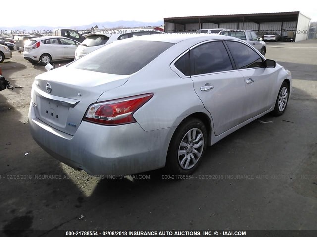 1N4AL3AP3DN555421 - 2013 NISSAN ALTIMA 2.5/S/SV/SL SILVER photo 4